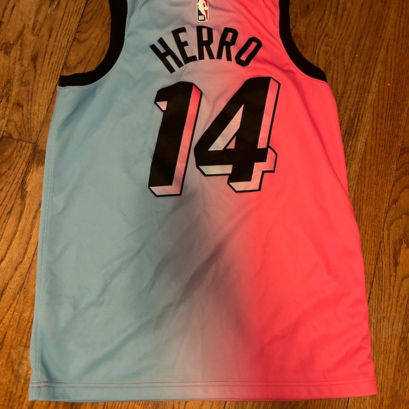 Miami heat Tyler herro jersey - Picture 2 of 5
